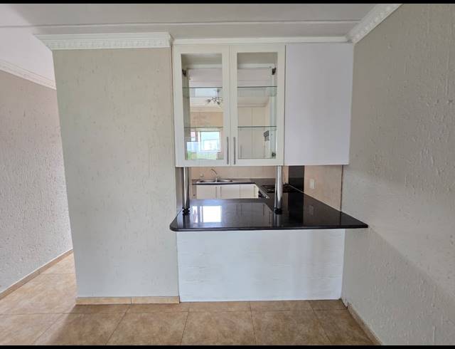 2 BEDROOM TOWNHOUSE FOR SALE IN MULBARTON